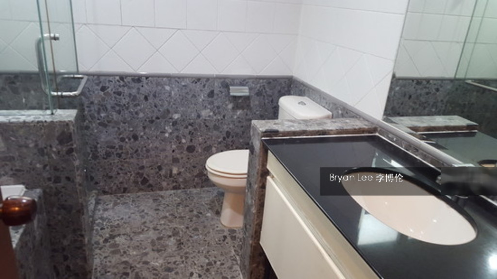 Woodgrove Condominium (D25), Condominium #156463612